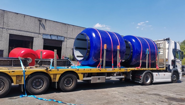 Défenses rotatives Ocean 3 - 2 Donuts Ø 2400 mm + Bollards 30 T 