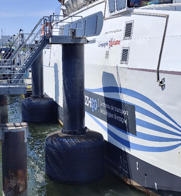 Défenses Rotatives Ocean 3 - 2 Donut pour le Port de Lorient